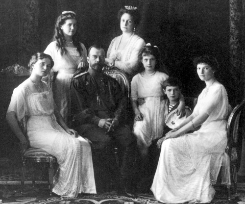 Russian_Royal_Family,_1911_убийства царя Николая II.JPG